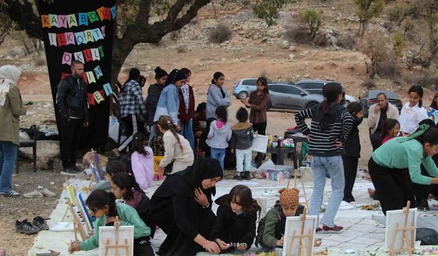 Gabar'ın eteklerinde umutlar tuvale yansıdı