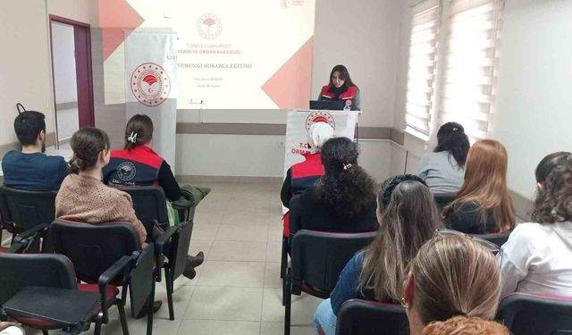 Gelibolu'da kahverengi kokarca ile mücadele eğitimleri devam ediyor