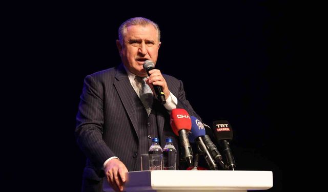 Gençlik ve Spor Bakanı Bak: 'Savunma sanayisinde her alanda yatırım yapan bir Türkiye var'