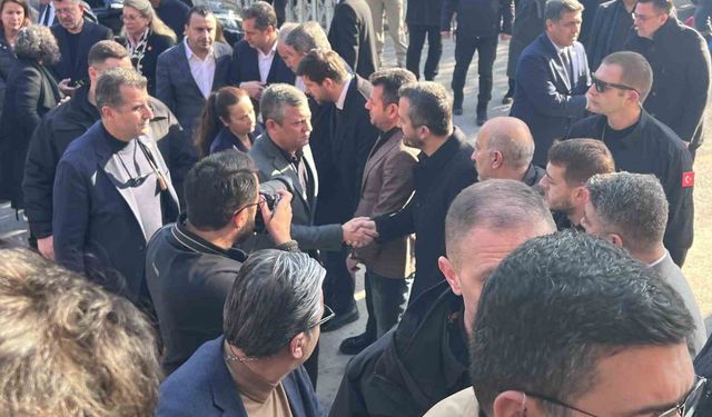 Genel Başkan Özel, Durbay ailesiyle beraber taziyeleri kabul etti