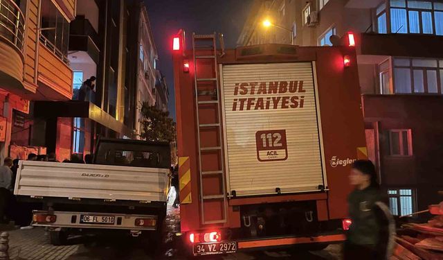 Güngören'de binadaki patlamada yaşlı çift yaralandı