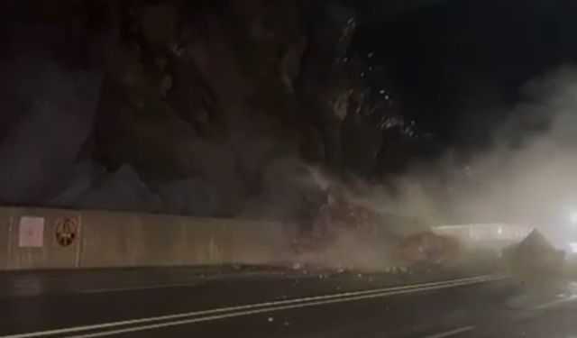 Hakkari-Van yolunda heyelan