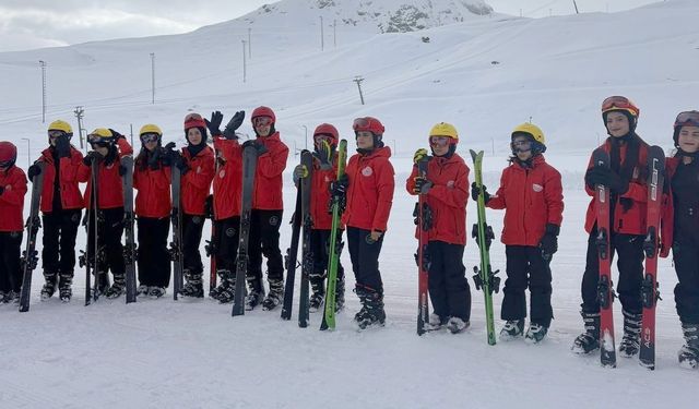 Hakkari'de karlar üzerinde ilk adımlar
