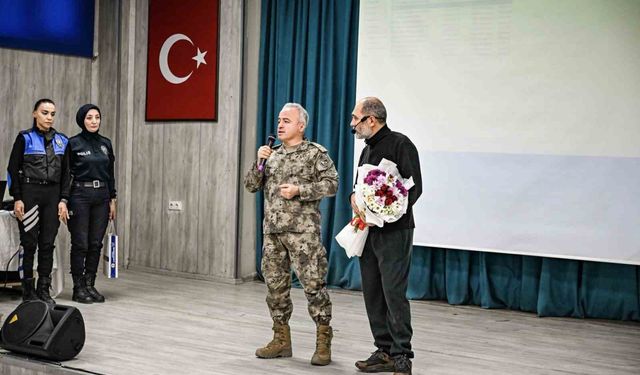 Hakkâri'de polislere farkındalık eğitimi