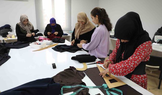 Haliliye Belediyesi'nden kadınlara eğitim ve hobi desteği