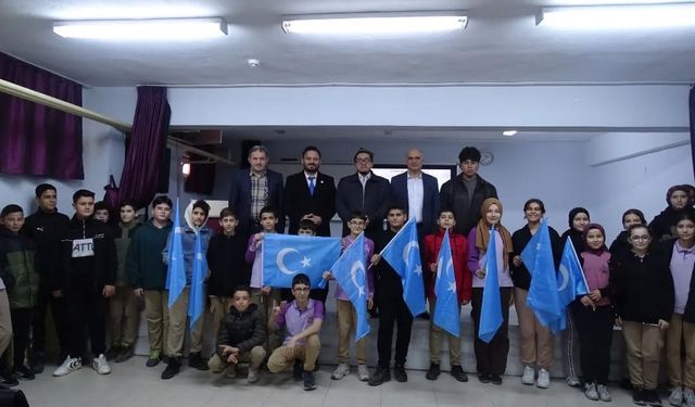 Havran İmam Hatip Ortaokulu'nda 10 Aralık Dünya İnsan Hakları Günü programı düzenlendi