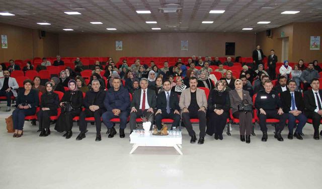 İlçe sakinleri koruyucu aile ile çocuk edinme hakkında bilgilendirildi