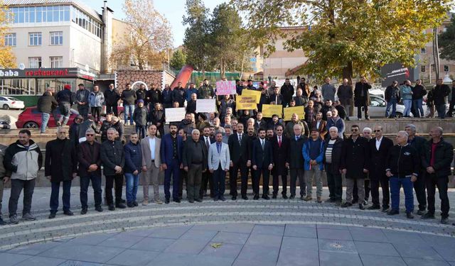 İliç'te tüm siyasi partilerin ve muhtarların ortak talebi: Çöpler Altın Madeni açılsın