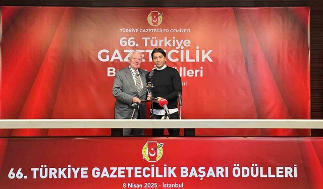 İstanbul Cumhuriyet Başsavcılığı tarafından yürütülen soruşturmalar kapsamında gazeteci Emrullah Erdinç gözaltına alındı.