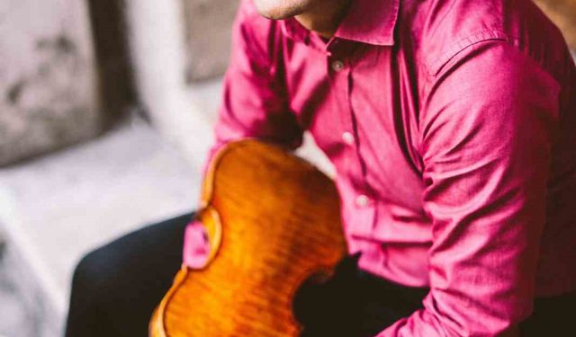 İstanbul Devlet Senfoni Orkestrası keman virtüözü Robert Lakatos'u ağırlıyor