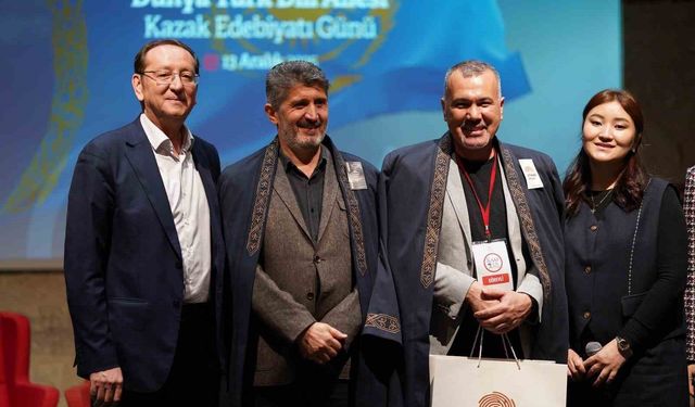İstanbul'da Kazak edebiyatı rüzgarı esti