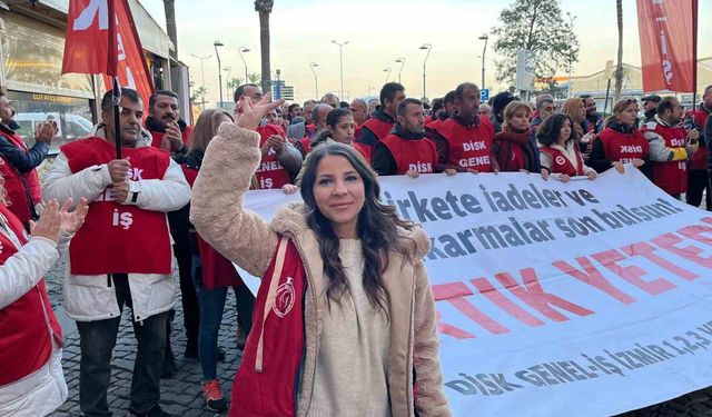 İzmir Büyükşehir işçileri 'Masa kurulmazsa mücadele büyüyecek'
