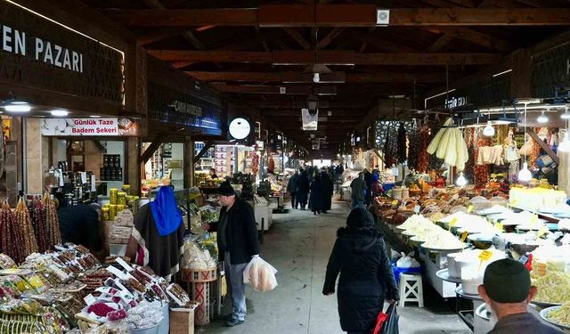 Kapalı Çarşı'da Harput Musikisi yankılanıyor