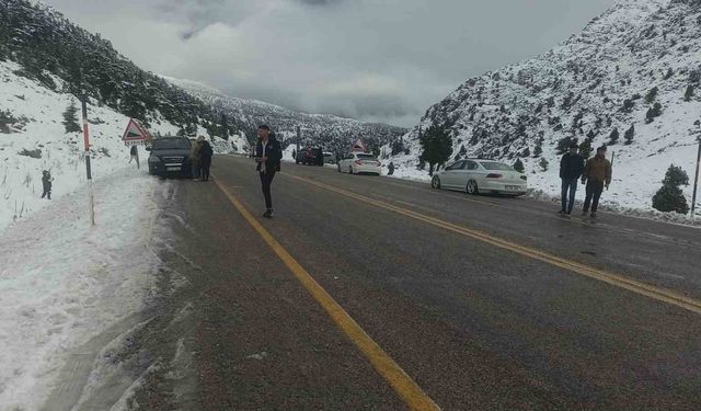 Kar yağışını duyan Alacabel'e koştu
