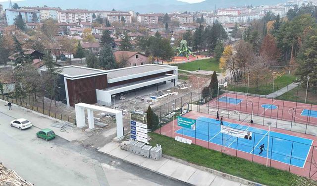 Karabük Belediyesi 5000 evler sosyal tesisleri'nde çalışmalar hız kesmiyor