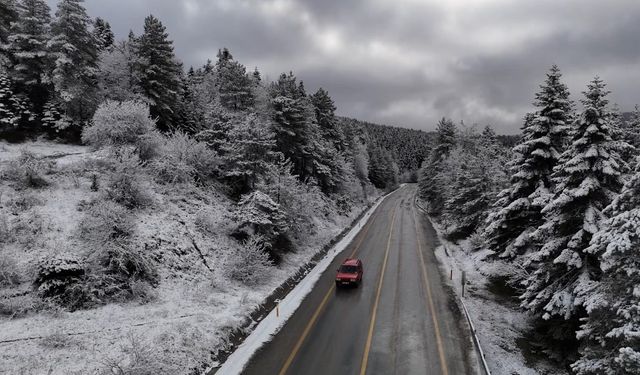 Karabük'te kar manzaraları dronla görüntülendi