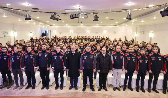 Karaburun'dan 'Okul Polisi' zirvesi