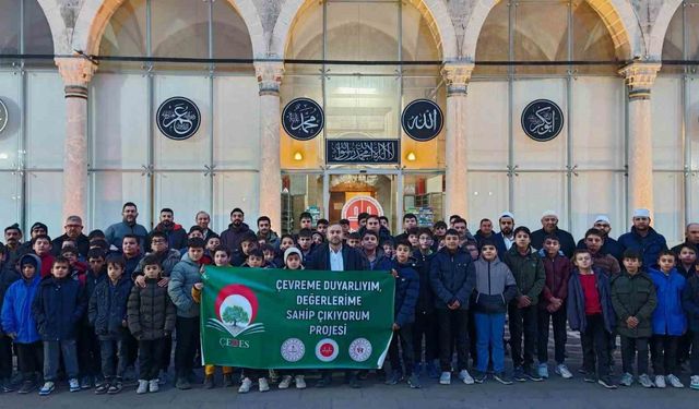 Karapınar'da öğrenciler sabah namazında buluştu