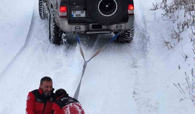 Karın tadını lastikle kayarak çıkardılar