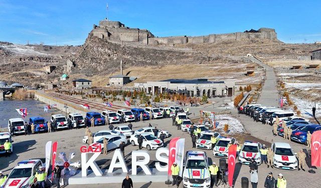 Kars Emniyet ve Jandarmaya yeni araç takviyesi