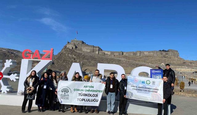 Kars'ta aşıklık geleneği masaya yatırıldı