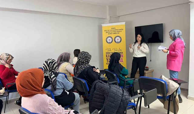 Kars'ta kadınlara KADES uygulaması tanıtıldı