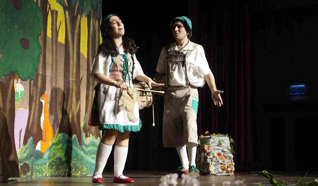 Kartal Belediyesi'nden çocuklara özel yeni yıl şöleni