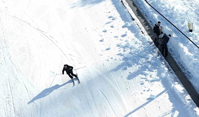 Kartalkaya'da kayak sezonu açıldı