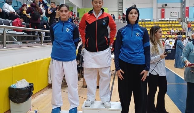 Kartepe Belediyesporlu karateciler, Kocaeli Gelişim Ligi'nde dereceye girdi