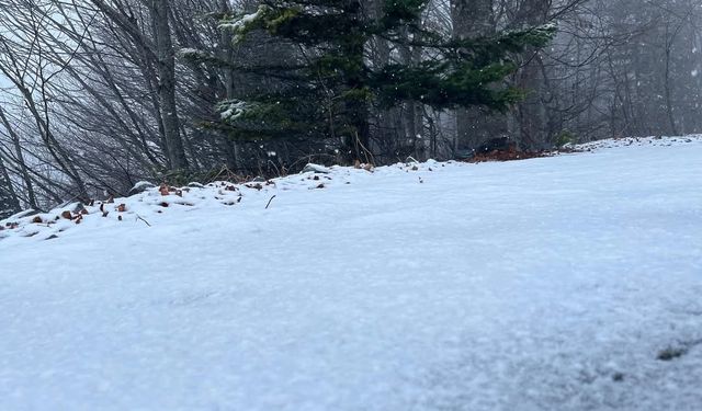 Kartepe beyaza büründü, kartpostallık görüntüler ortaya çıktı