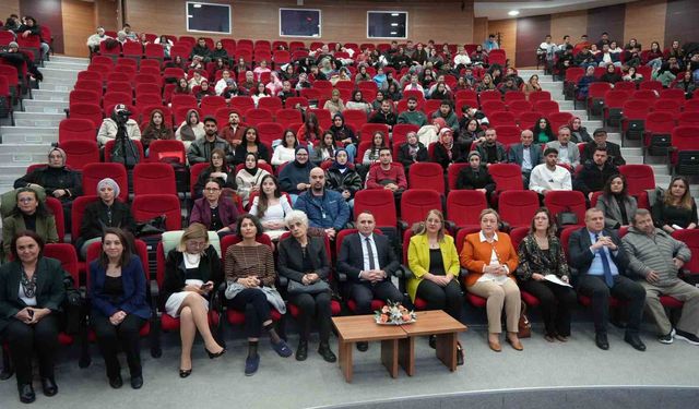 Kastamonu Üniversitesi'nde 'Sağlık Turizmi ve Kapsayıcı Sağlık Yaklaşımları' masaya yatırıldı