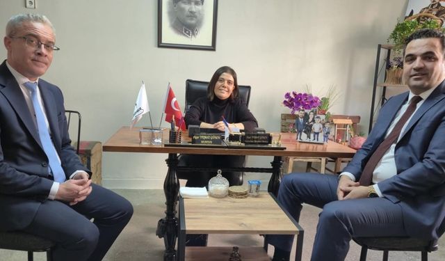 Kaymakam Dalak'tan kadın muhtara teşekkür