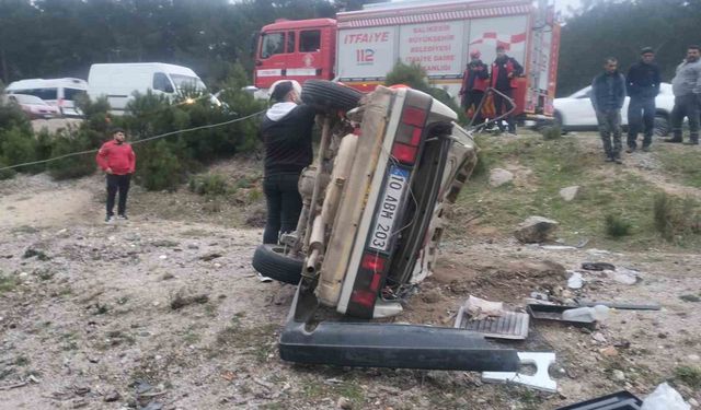 Kazdağları'nda kontrolden çıkan otomobil şarampole devrildi: 4 yaralı
