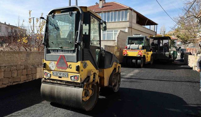 Kepez'de konforlu ulaşım için yoğun asfalt mesaisi