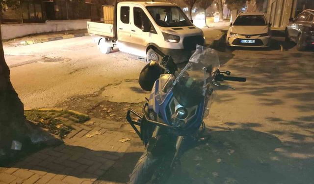 Keşan'da kamyonete çarpan motosiklet sürücüsü yaralandı
