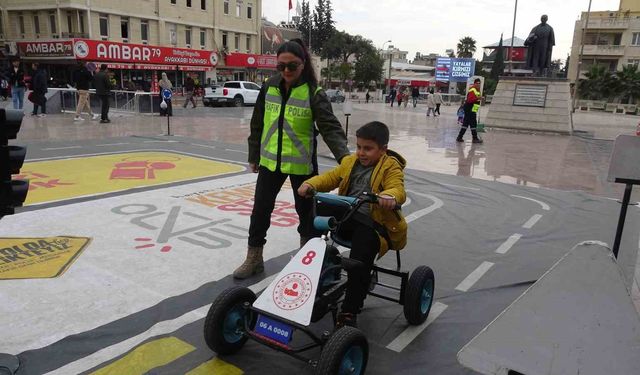 Kilis'te minik öğrencilere trafik bilinci