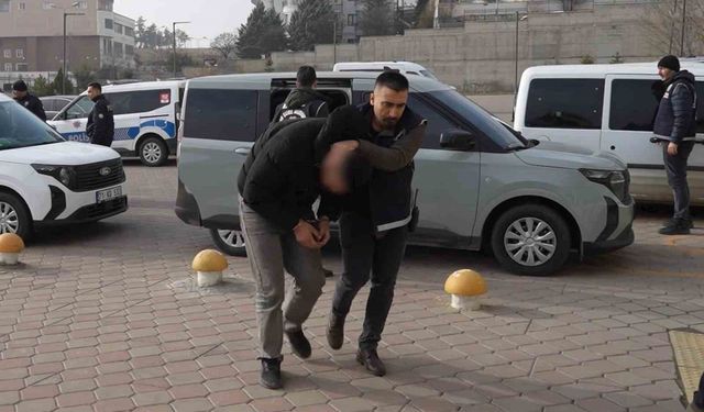 Kırıkkale'de 'kız meselesi' iddiasıyla çıkan silahlı kavgaya karışan 6 şüpheli adliyede