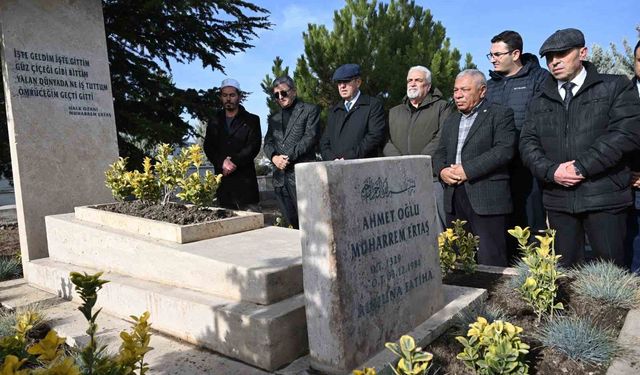Kırşehir'de Muharrem Ertaş kabri Başında Anıldı