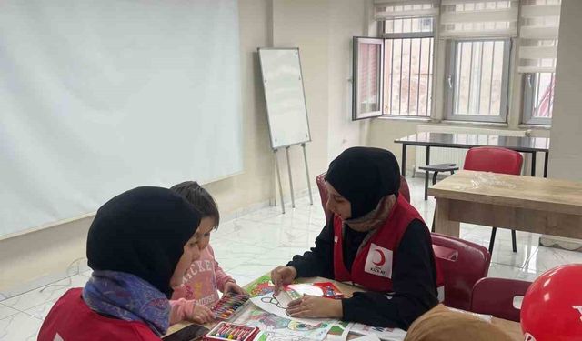 Kızılay, Diyarbakır'da otizmli çocukları ve ailelerini ağırladı