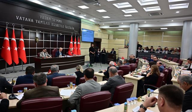 Kocagöz, yılın son meclisini müjdeyle kapattı