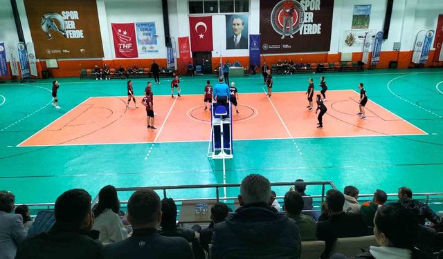 Köyceğiz'de ödüllü Voleybol Turnuvası başladı