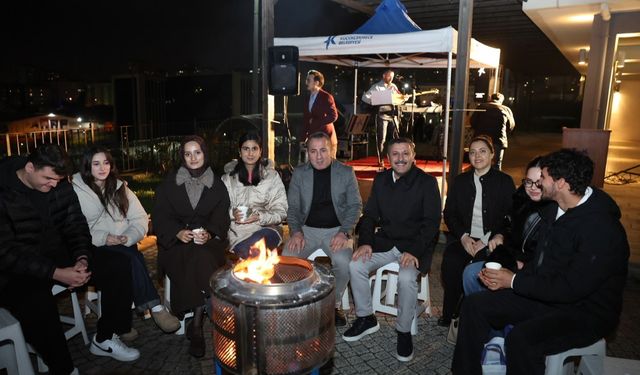 Küçükçekmeceli gençler, en uzun gecede buluştu