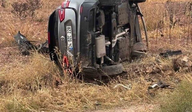 Kurtalan'da devrilen otomobilin sürücüsü yaralandı