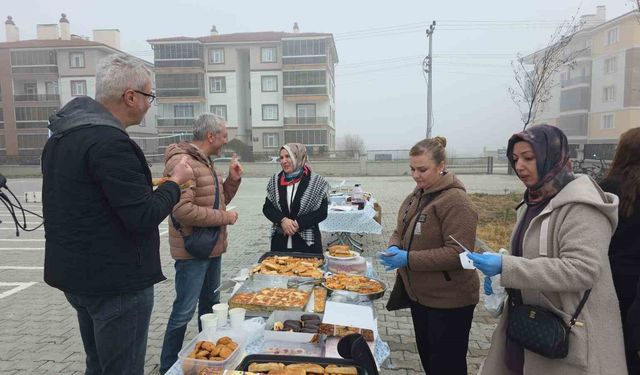 Kütahya Abdülhamid Han Anadolu Lisesi'nden Gazze için Hayır Çarşısı