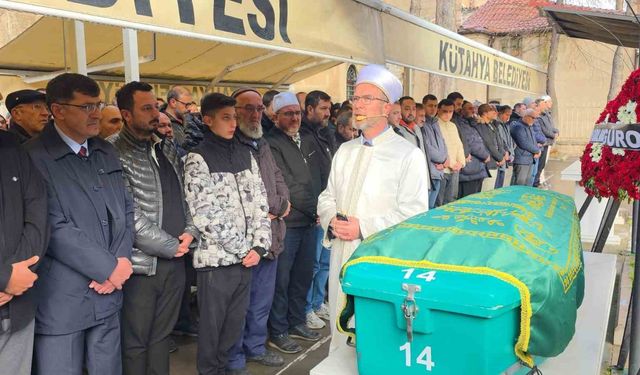 Kütahya Berberler ve Kuaförler Odası Başkanı Mehmet Çaltı son yolculuğuna uğurlandı