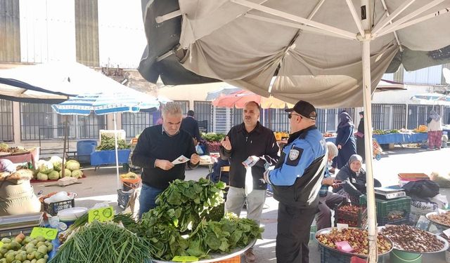 Kütahya Emniyeti'nden semt pazarlarında güvenlik bilgilendirmesi