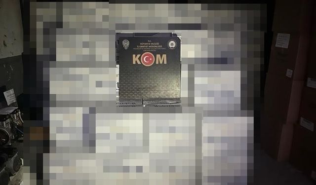 Kütahya'da durdurulan araçta 5 milyon makaron ele geçirildi