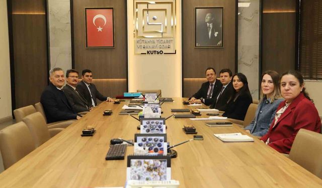 Kütahya'da mesleki eğitimin geliştirilmesine yönelik istişare toplantısı