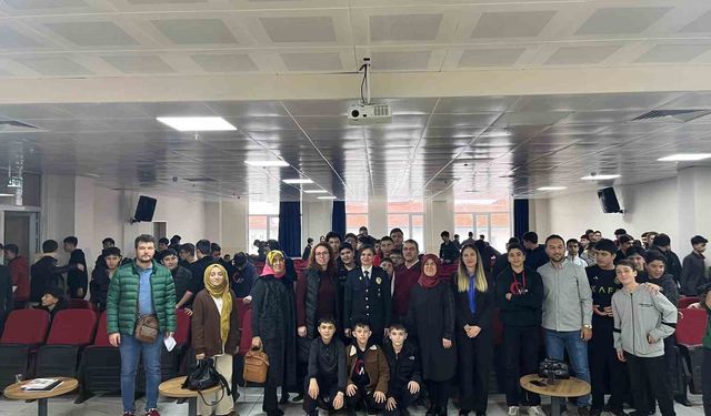 Lise öğrencilerine yönelik eğitim