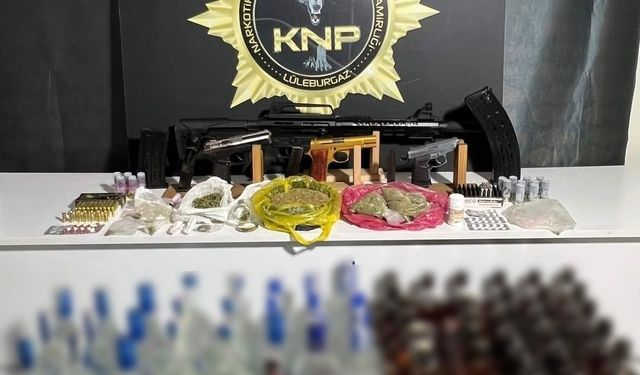 Lüleburgaz'da narkotik operasyonunda 20 gözaltı: Uyuşturucu, kaçak içki ve 3 adet silah ele geçirildi
